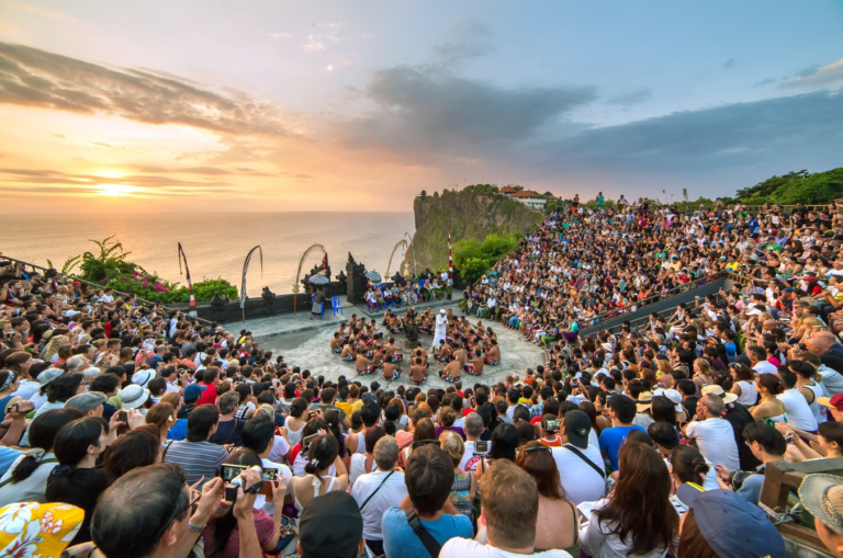 Enjoy Uluwatu Temple and Kecak Dance